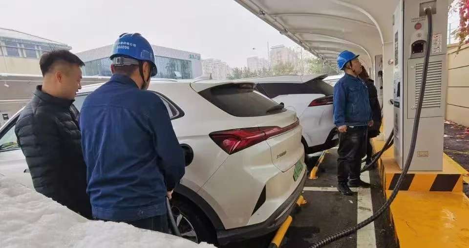 天气变冷时直流桩快充站如何保养