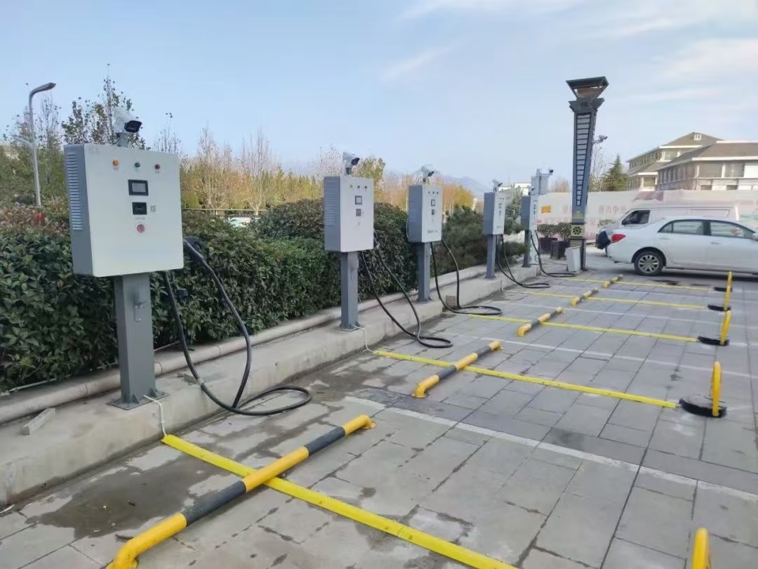 室外充电桩