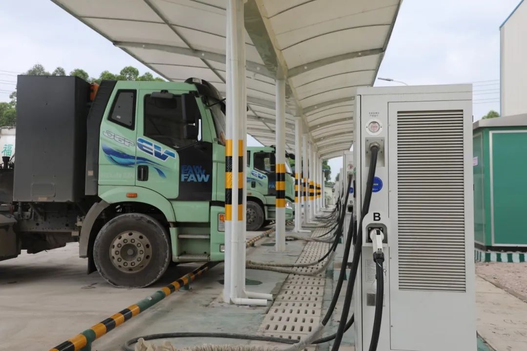 重卡充电桩