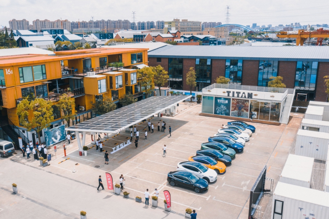 充电桩加新储能柜