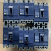 30kw充电桩用多大开关