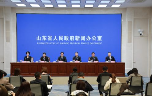 电动重卡充电示范站建设发布会